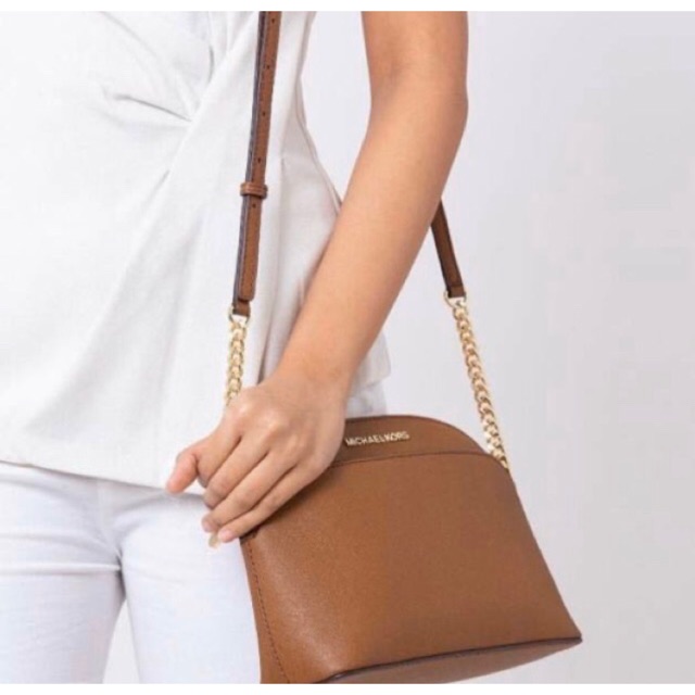 Michael kors crossbody on sale emmy