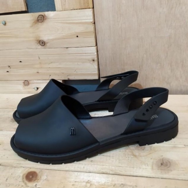 Sandal on sale melissa original