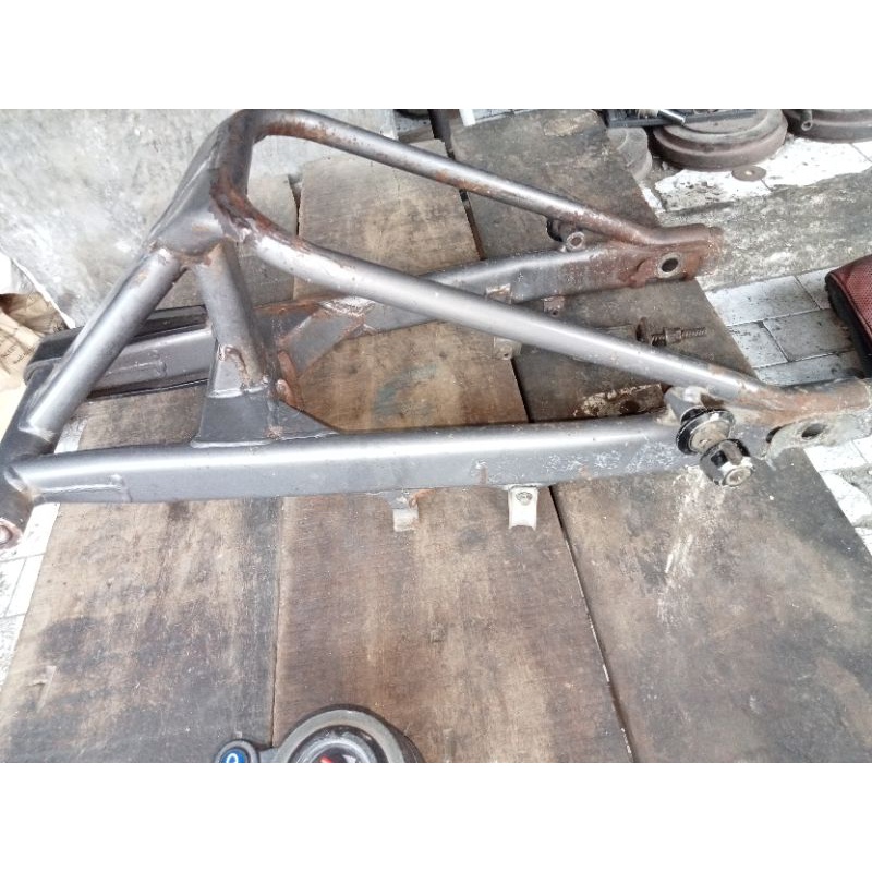 Jual AREM atau sasis kawasaki ninja RR new.barang asli copotan original ...
