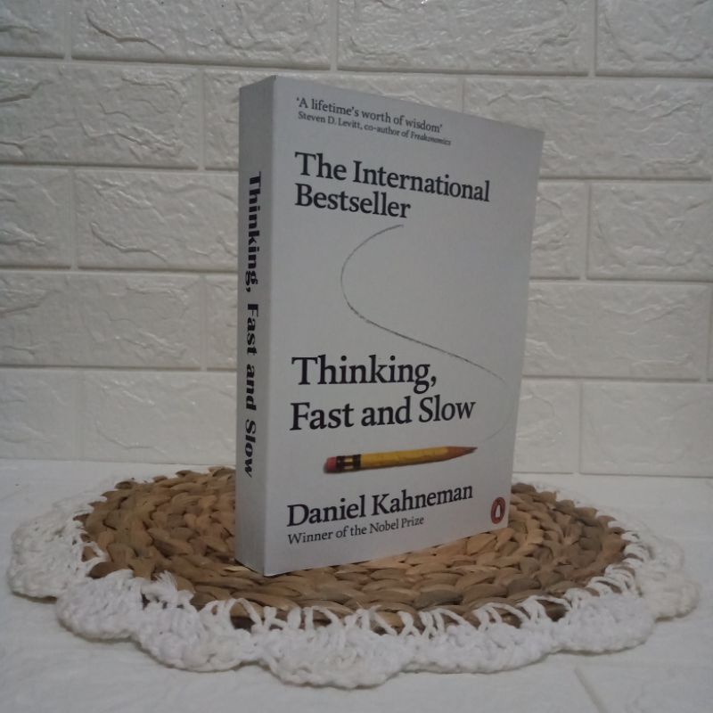 Jual Thinking Fast And Slow By Daniel Kahneman Shopee Indonesia