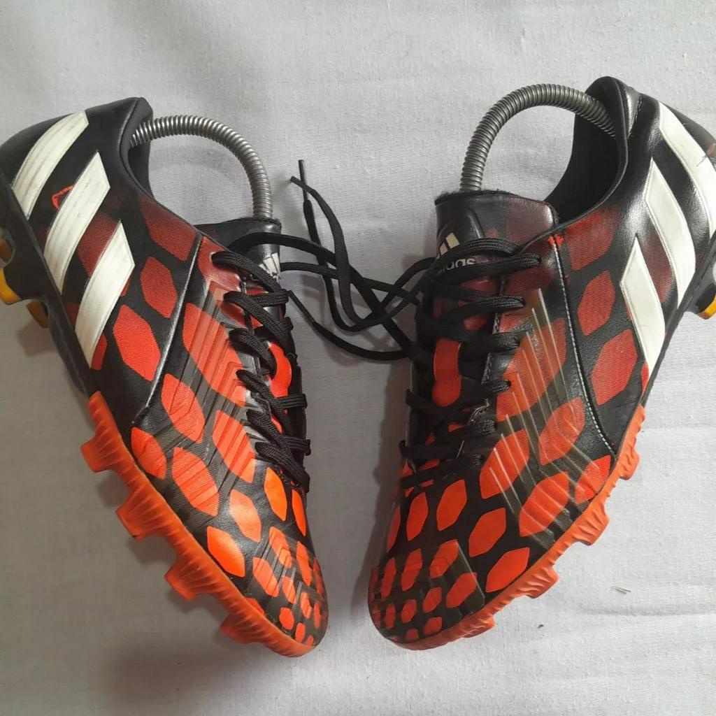 Sepatu adidas 2025 predator instinct