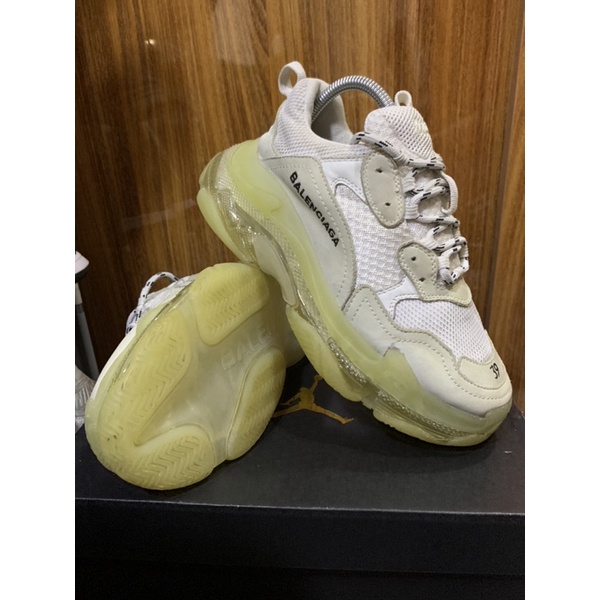 Jual BALENCIAGA TRIPLE S SIZE 39 (PRELOVE) | Shopee Indonesia