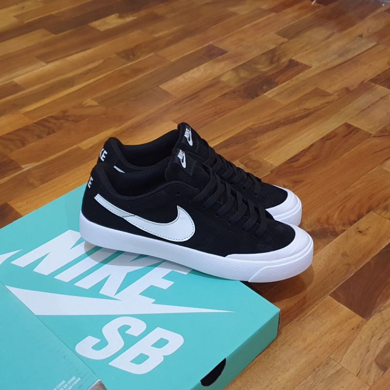 Jual Nike Sb Zoom Blazer Low Xt Black Black White Shopee Indonesia