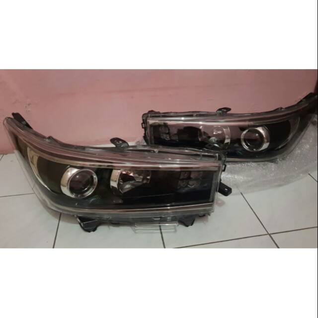 Jual Headlamp innova reborn Venturer New (OEM) Shopee Indonesia