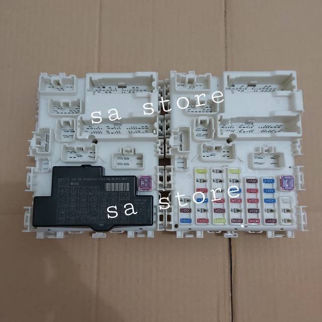 Jual bok sekring atau fuse box original Suzuki Ertiga | Shopee Indonesia