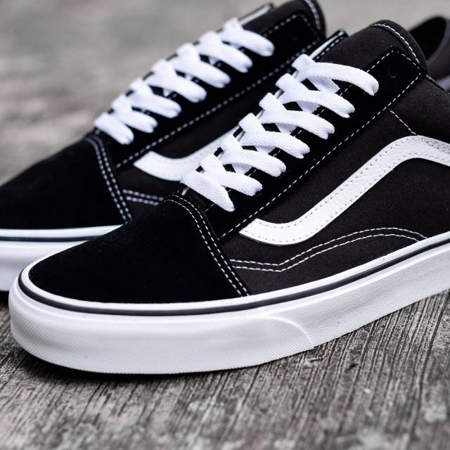 Jual Vans Classic Oldskool Black White | Shopee Indonesia