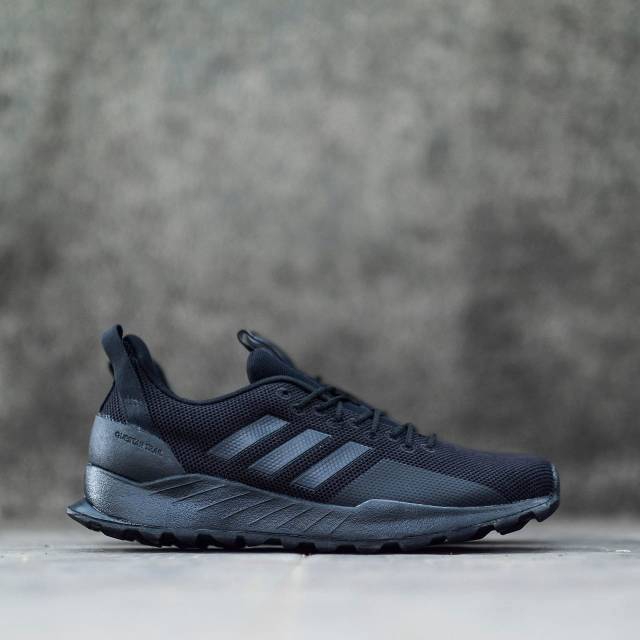 Adidas shop questar trail