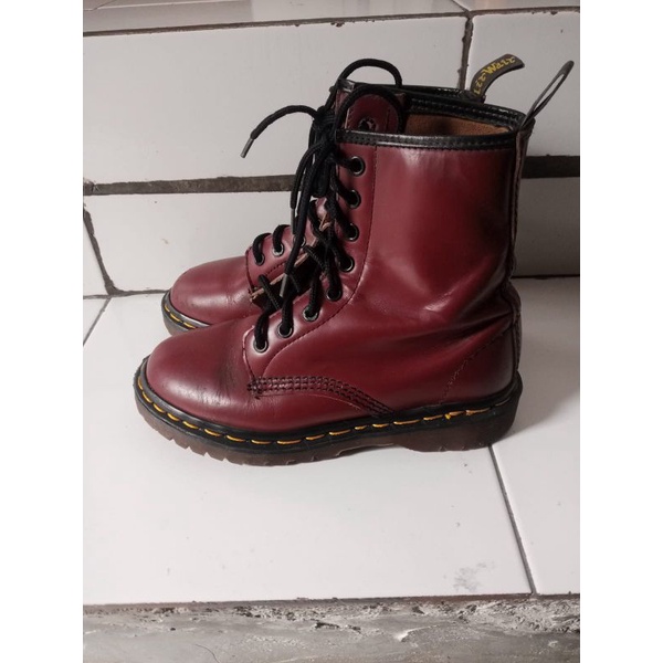 Jual docmart second / dr.martens second / dr marten 1460 maroon ...