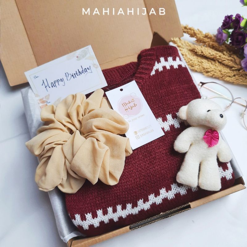 Jual Hampers Sweater Rajut Kimi Mahiahijab gift box hadiah ulang tahun ...
