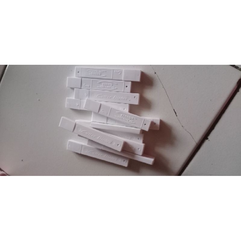 Jual isi cutter A-100 1 dus isi 12 pack | Shopee Indonesia