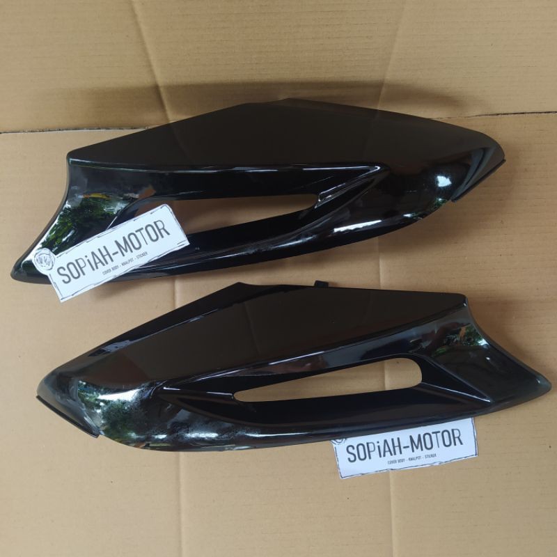 Jual sayap body depan bagian atas motor honda blade lama warna hitam