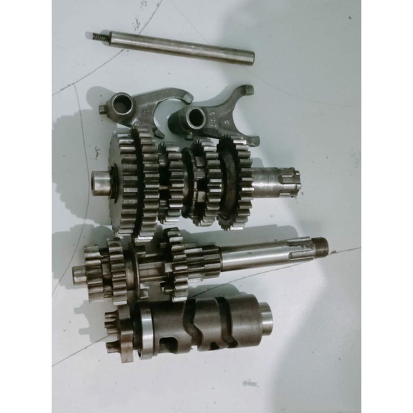 Jual Gear gigi rasio gear box transmisi rasio yamaha VEGA NEW original ...