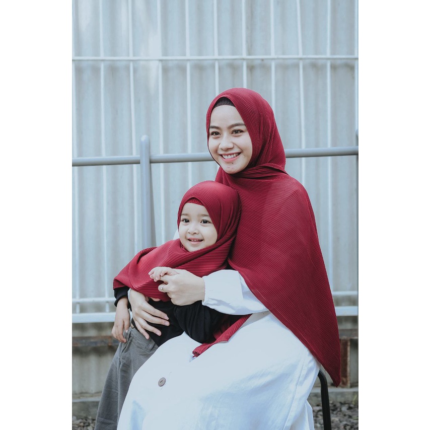 Jual Jilbab Anak (Jilbab Mayra Plisket) | Shopee Indonesia