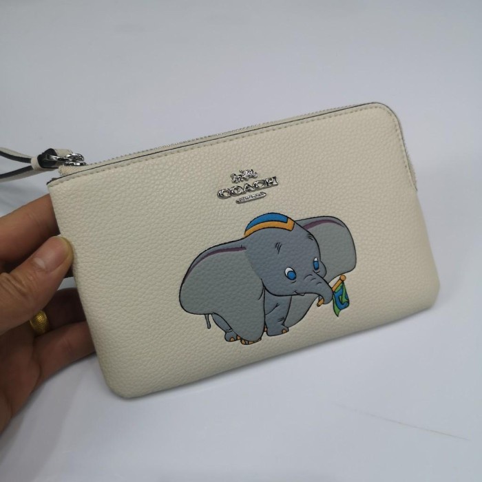 Dumbo store coach wristlet