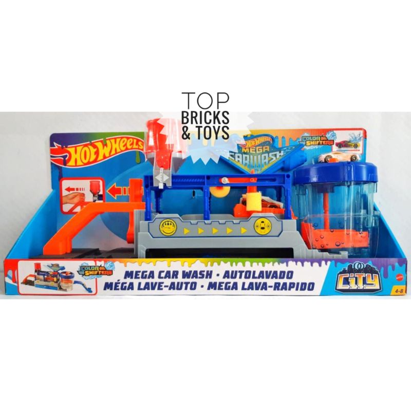 Hot Wheels City Mega Car Wash Playset with 1 Toy Color Shifters