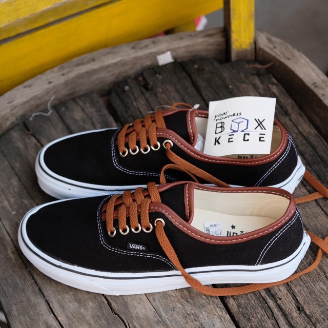 Vans authentic shop california black white