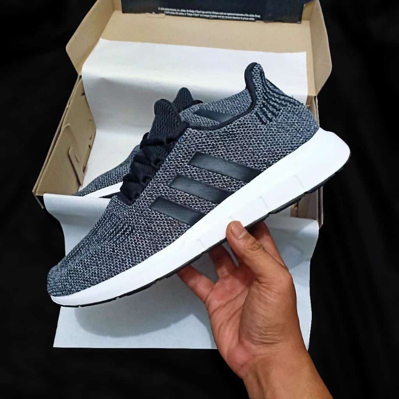 Harga adidas swift run hotsell