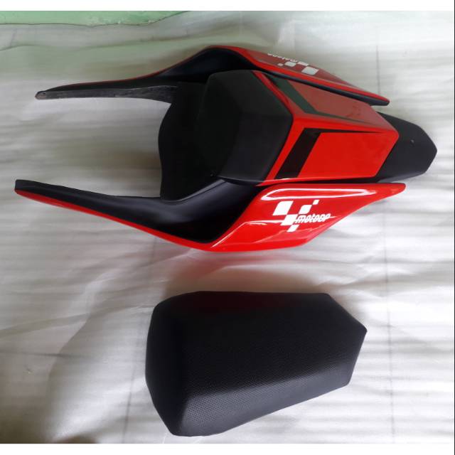 Jual Body Belakang Model R Buat Yamaha R Old Pnp Yamaha R V Shopee Indonesia