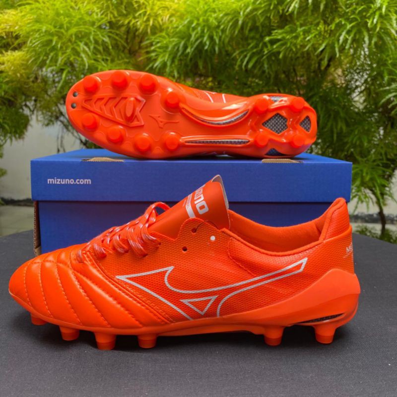 Sepatu bola 2024 mizuno morelia neo