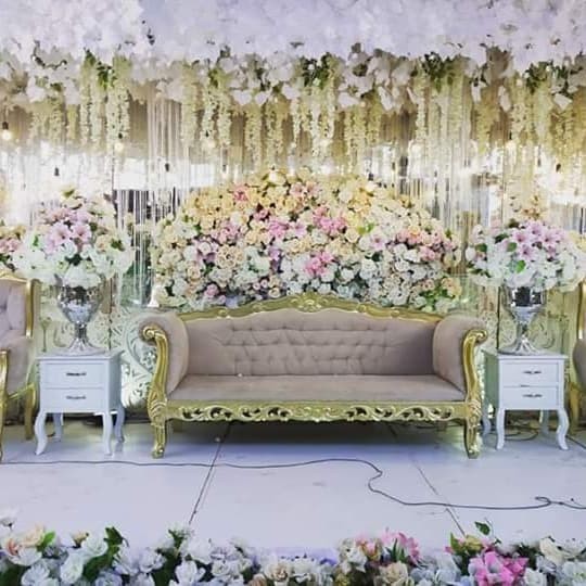 Jual Kursi Sofa Pelaminan Set Wedding Decoration Bahan Kayu Jati Finishing Gold Silver Putih Jok 8761