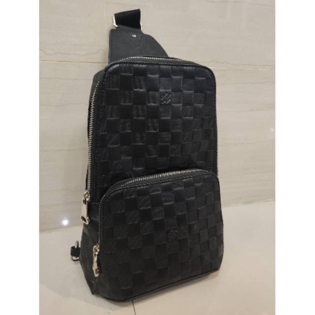 Jual TAS LV SLING BAG MONOGRAM FOR MAN MIRROR QUALITY di lapak zzz