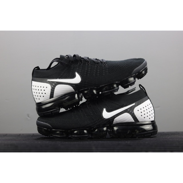 Nike vapormax flyknit 2.0 black and white 2025