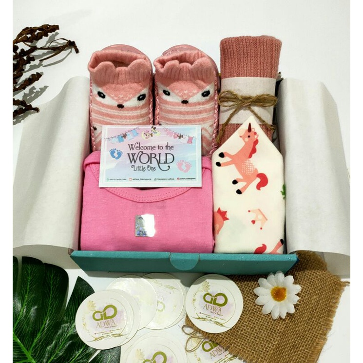 Jual hemper hempers hampers kado untuk lahiran bayi isi jumper sepatu ...