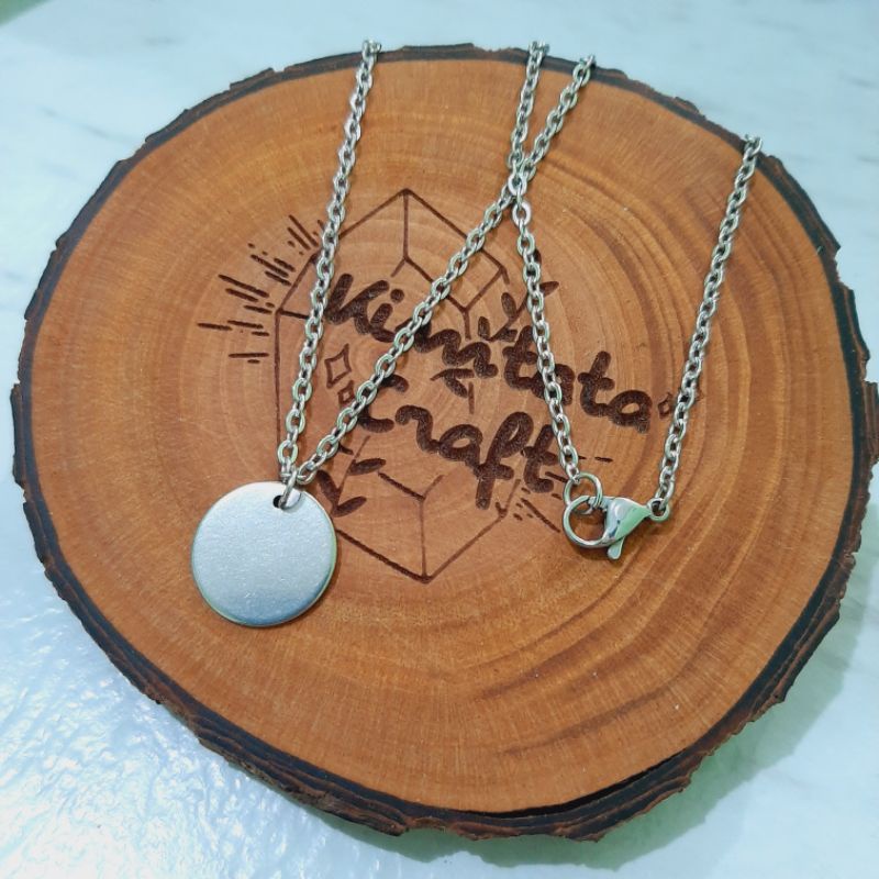 Kalung gembok BTS jhope lock necklace anti karat, Fesyen Wanita, Perhiasan  di Carousell