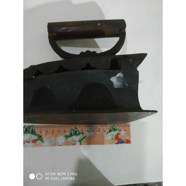 Jual setrika arang kuningan jadul asli | Shopee Indonesia