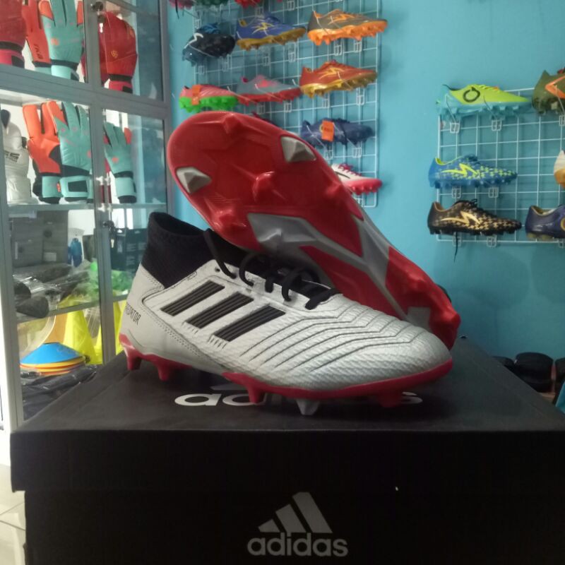 Jual Sepatu Bola Adidas Predator Shopee Indonesia