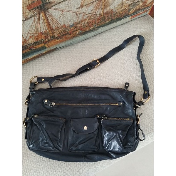 Rabeanco sling bag clearance
