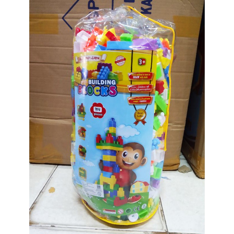 Jual Mainan Lego Blocks Isi 714 Pcs - Mainan Building Blocks 714 Pcs ...