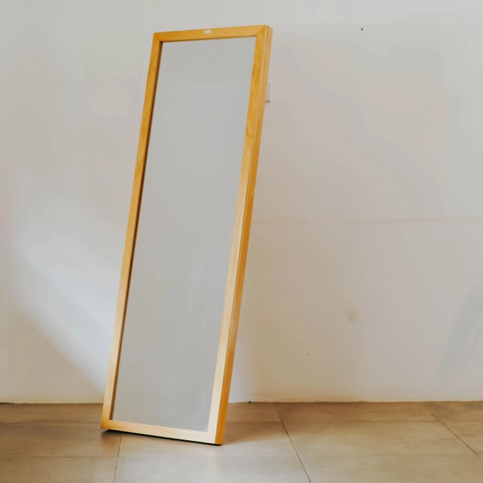 Jual Standing Mirror Cermin Berdiri Full Body Kaca Standing Cermin Shopee Indonesia