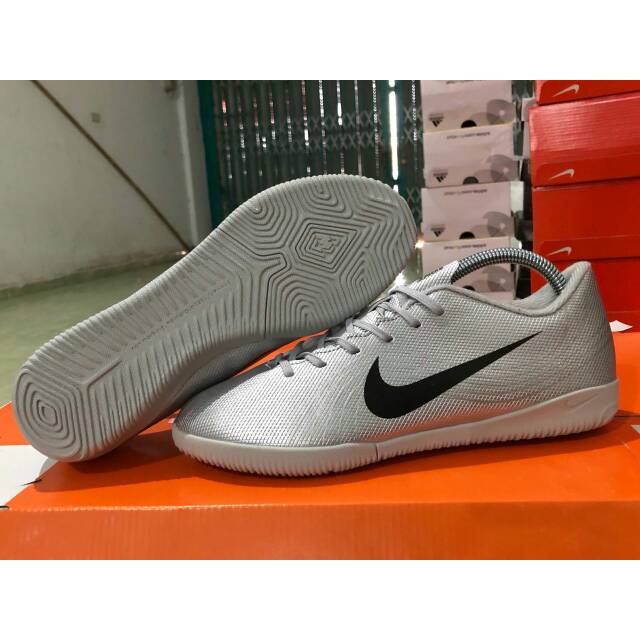 harga sepatu futsal nike mercurial vapor xii