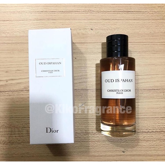 Oud ispahan outlet fake