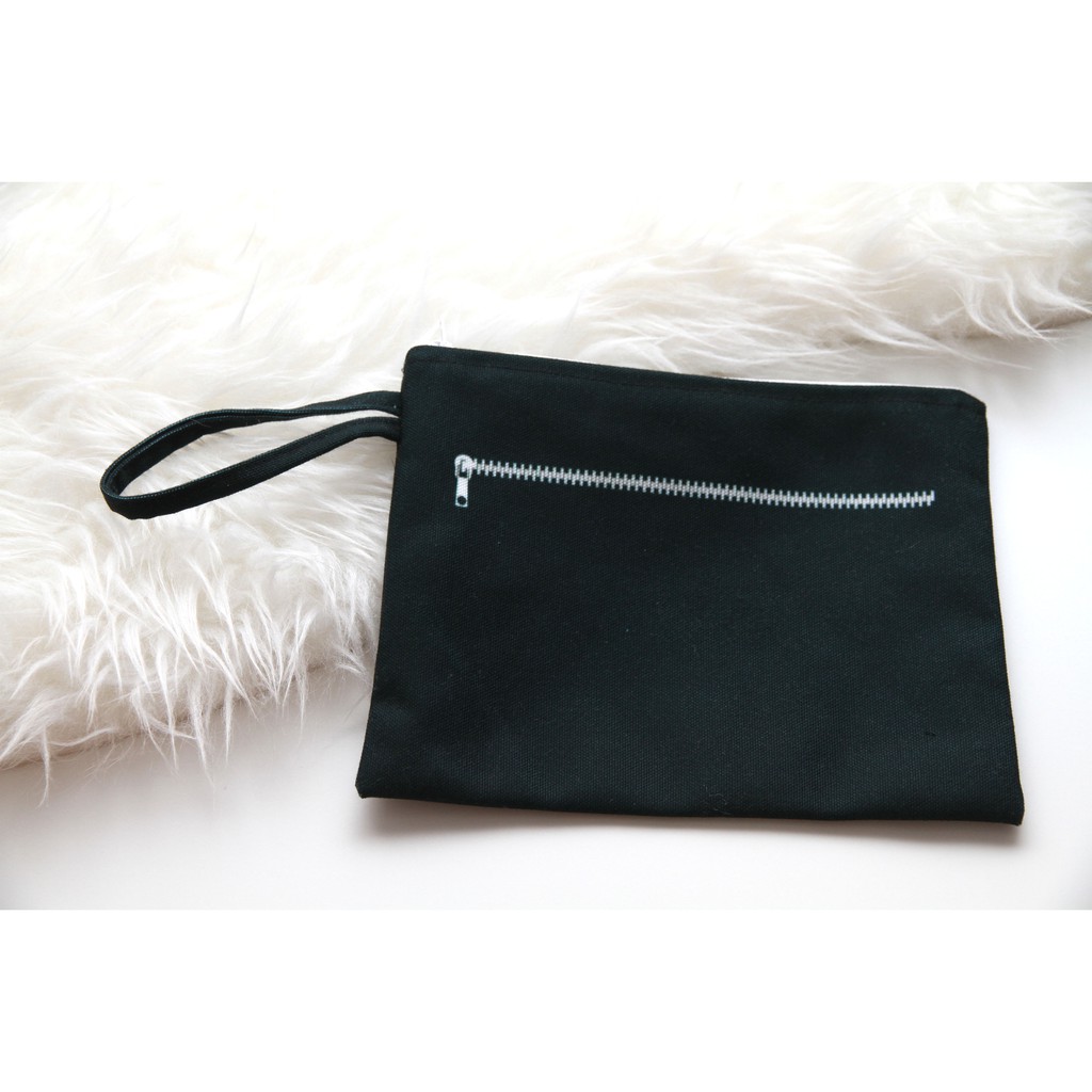Jual Basic Zipper - Black | Shopee Indonesia