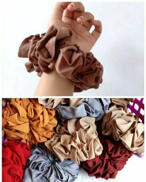 Jual Cepol Hijab Ikat Rambut Scrunchie Terlaris Cemol Kunciran Rambut ...
