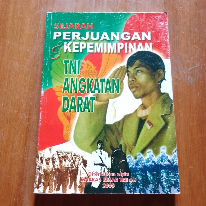 Jual Buku Sejarah Perjuangan And Kepemimpinan Tni Angkatan Darat Shopee