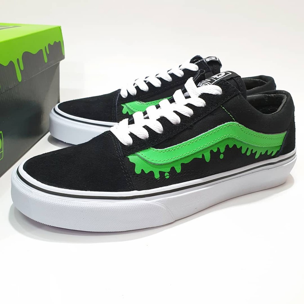 Vans old skool x magical hot sale mosh misfits