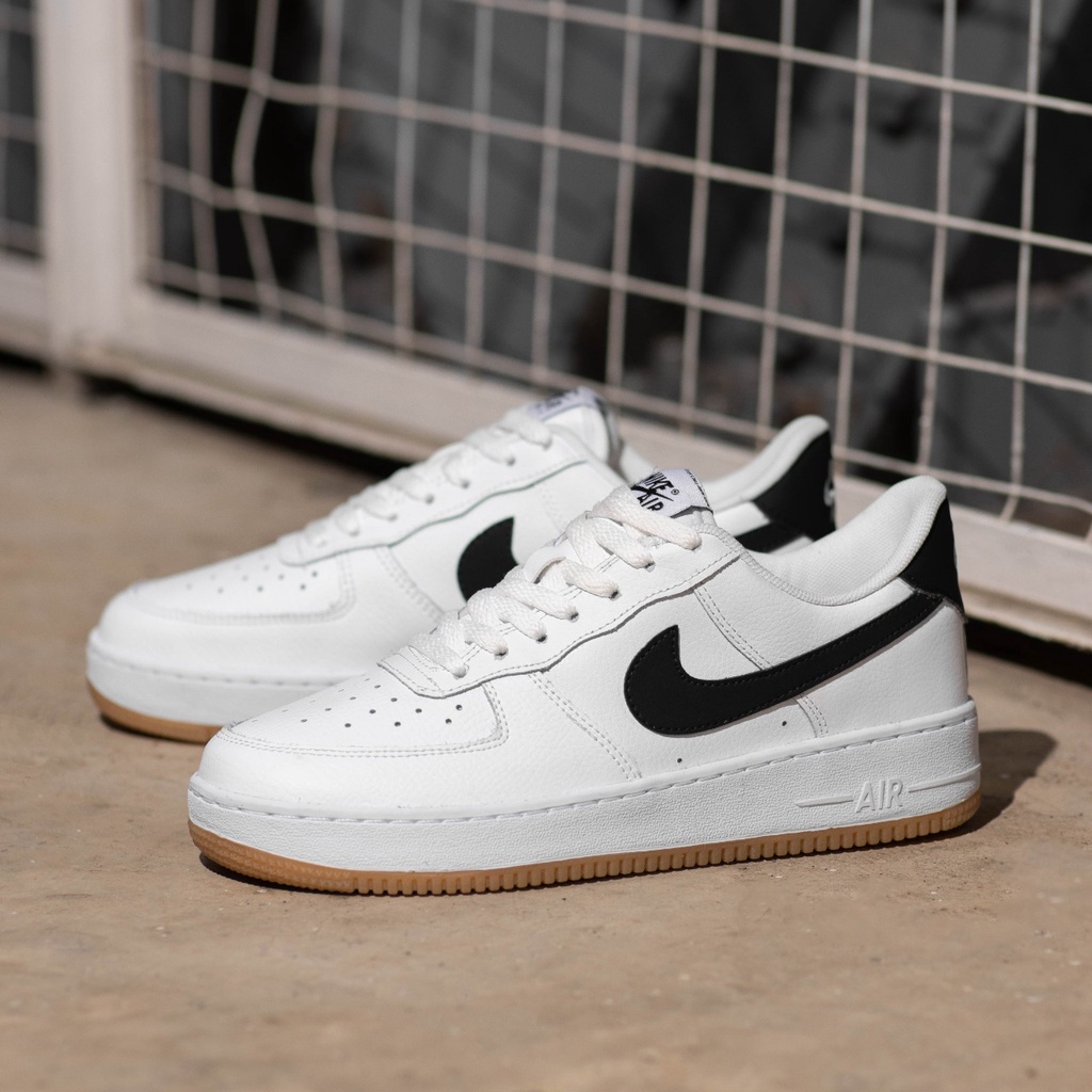 Nike air force hot sale 1 black white gum