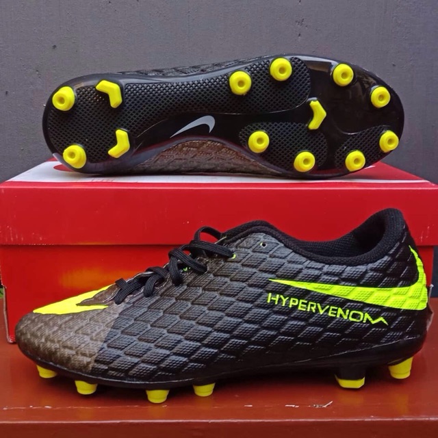 Sepatu bola 2025 nike hypervenom 2018