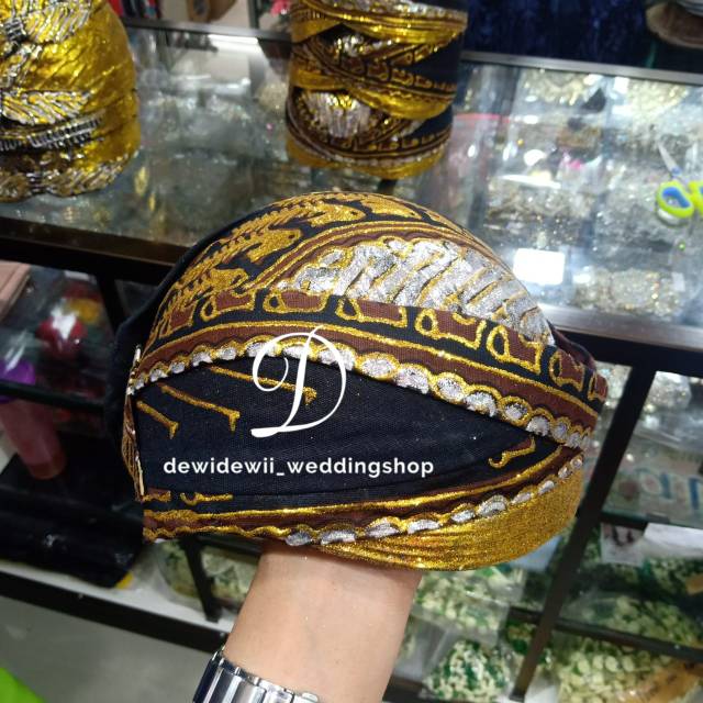 Jual Blangkon Pengantin Solo Prodo, Motif Modang | Shopee Indonesia