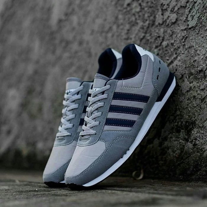 Adidas neo city racer prezzo hotsell