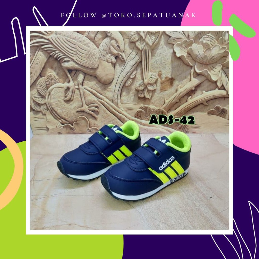 Jual Sepatu Olahraga Anak / Snaekers Anak / Sepatu Running Anak bisa