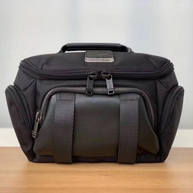 Jual Tumo travelling Satchel bag (Open PO) | Shopee Indonesia