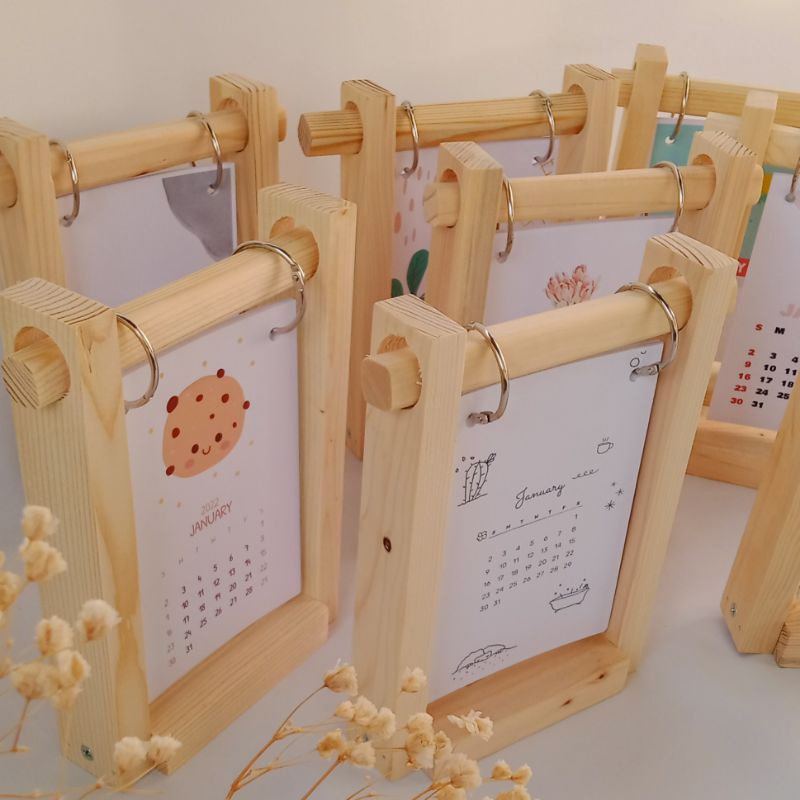 Jual [New] Stand kalender 2022 aesthetic, kalender meja korean style ...