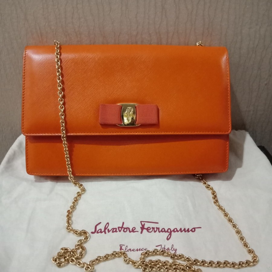 Salvatore ferragamo 2025 miss ginny