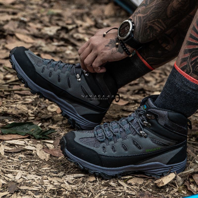Jual sepatu gunung waterproof - sepatu gunung - hiking shoes waterproof ...