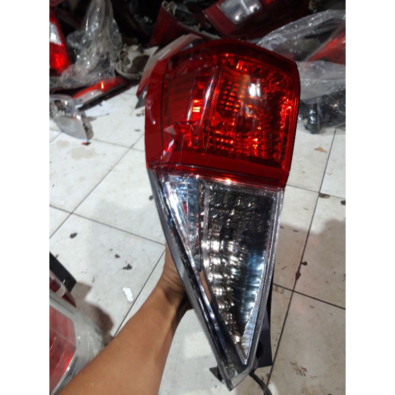 Jual stoplamp lampu belakang Toyota Innova Reborn | Shopee Indonesia