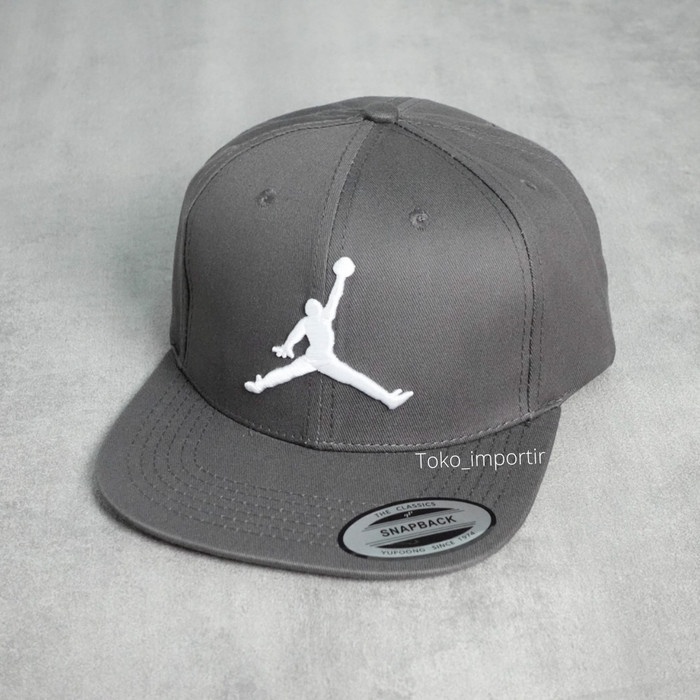 harga topi nike air jordan